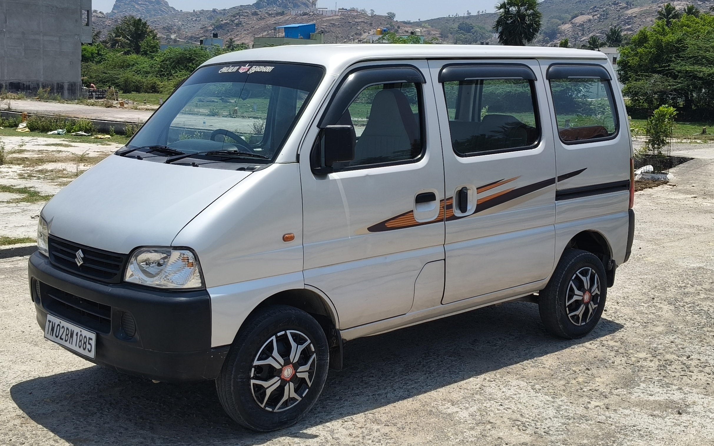 Maruti Suzuki Eeco - Image 2