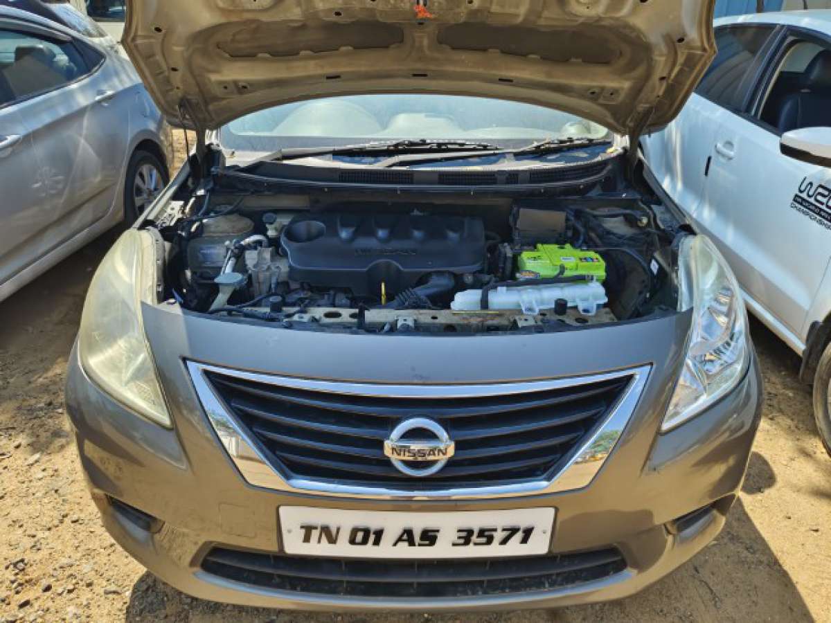 Nissan Sunny - Image 5