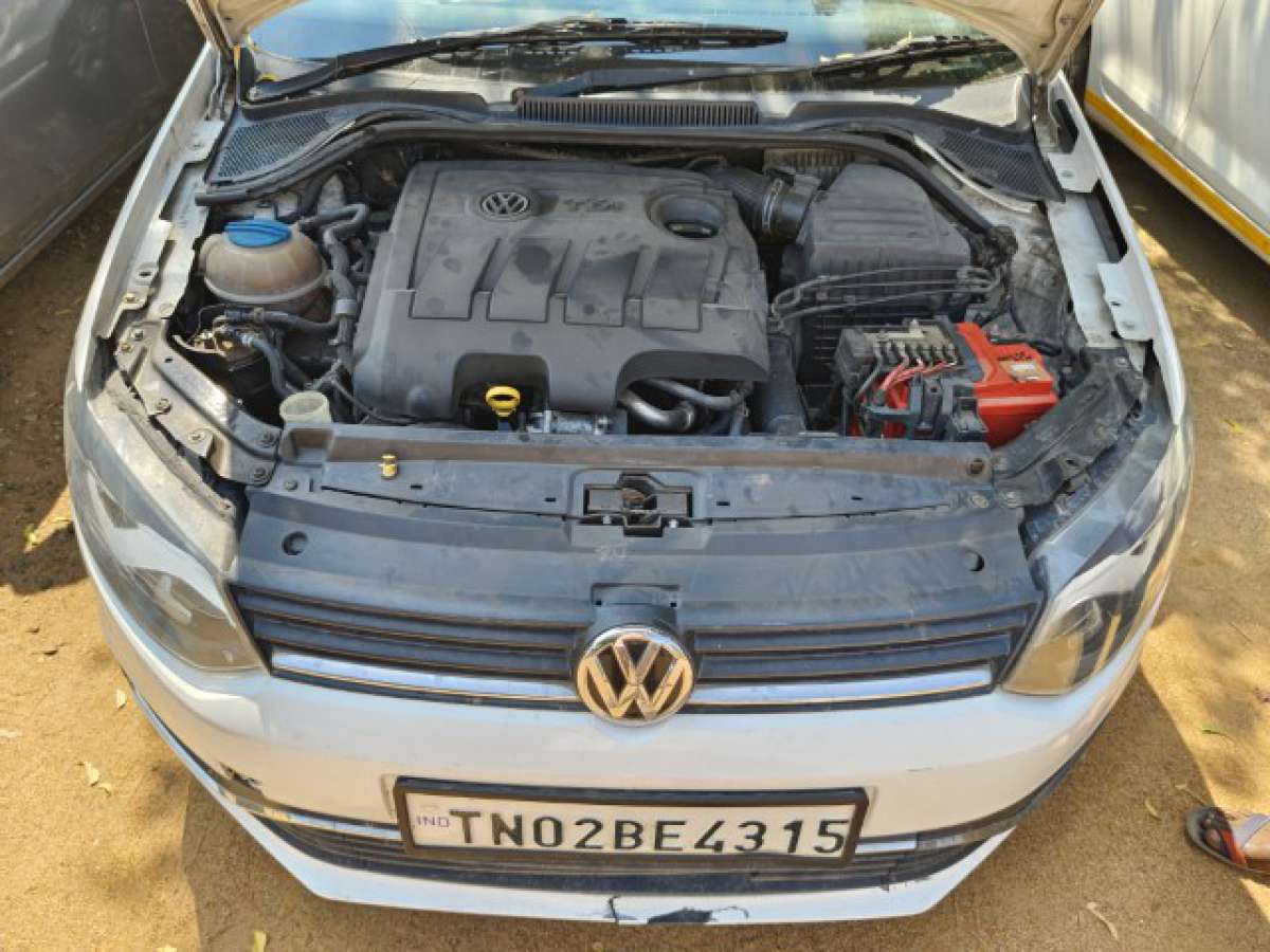 Volkswagen Polo - Image 7