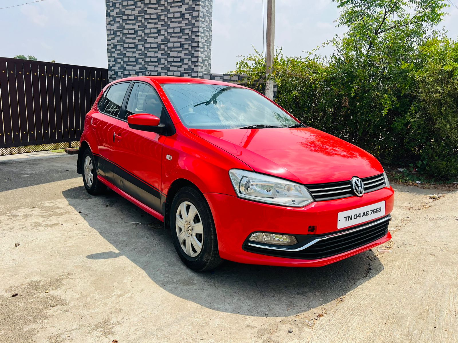 Volkswagen Polo - Image 4