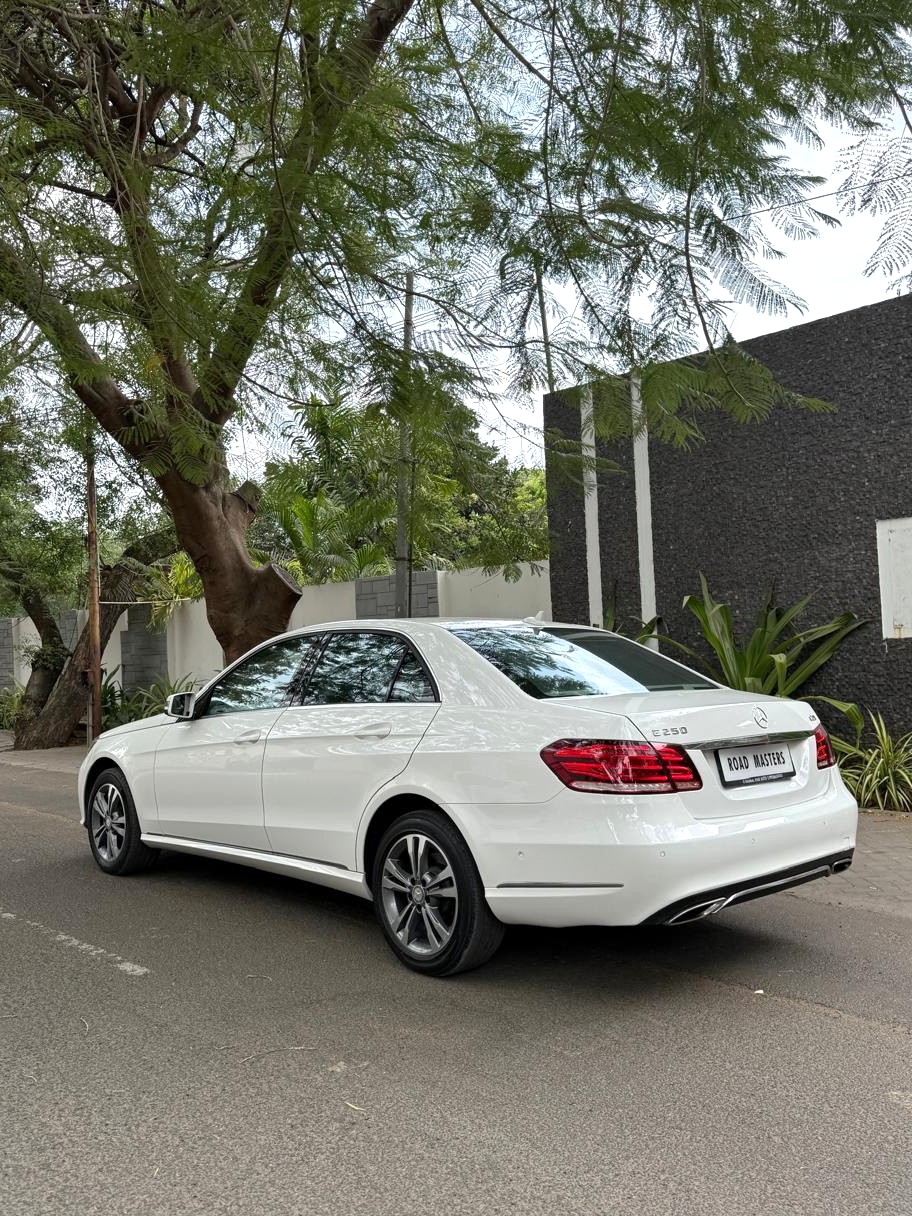 Mercedes Benz E-Class - Image 3