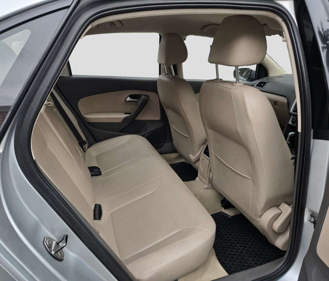 Volkswagen Vento - Image 2