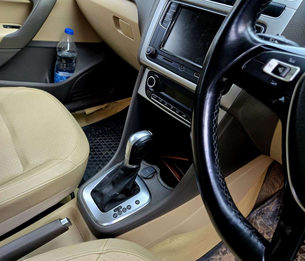 Volkswagen Vento - Image 5