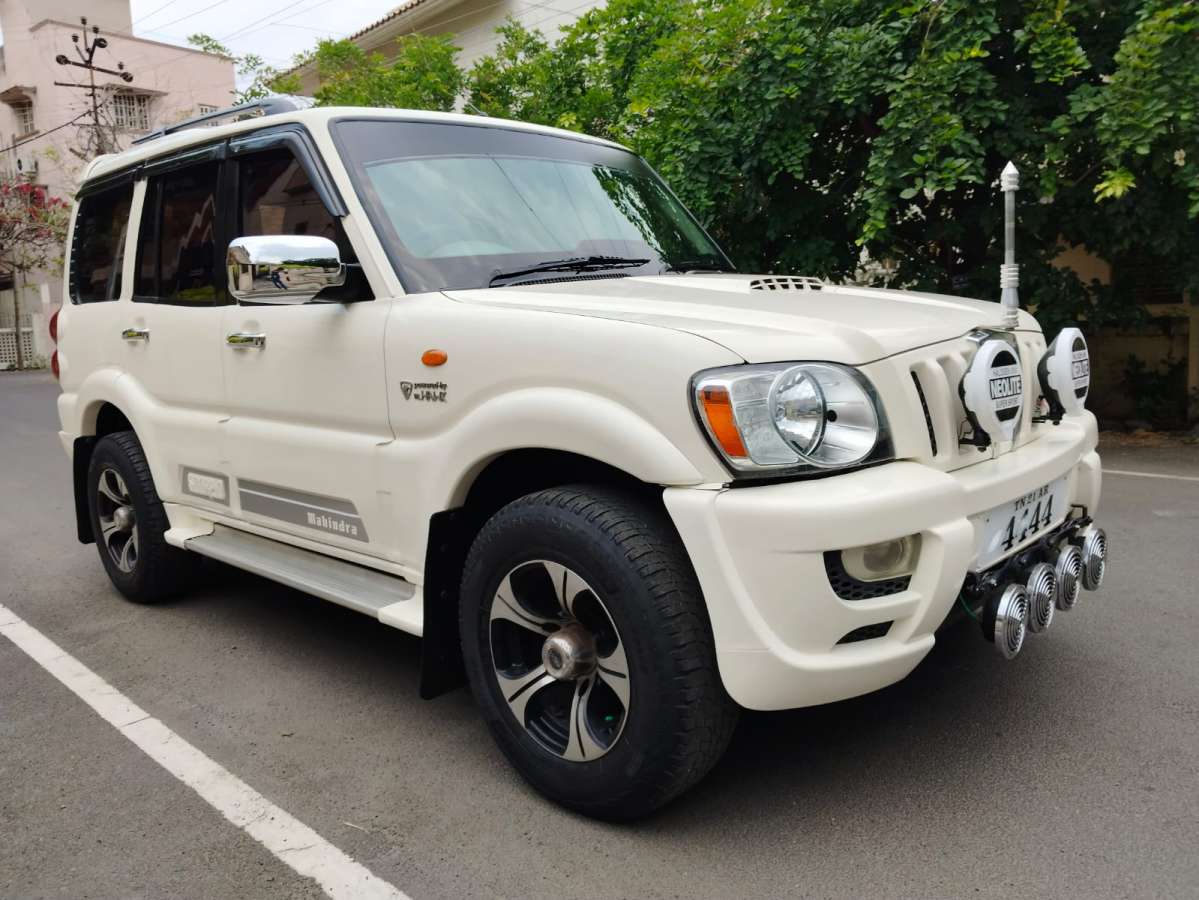 Mahindra Scorpio - Image 3