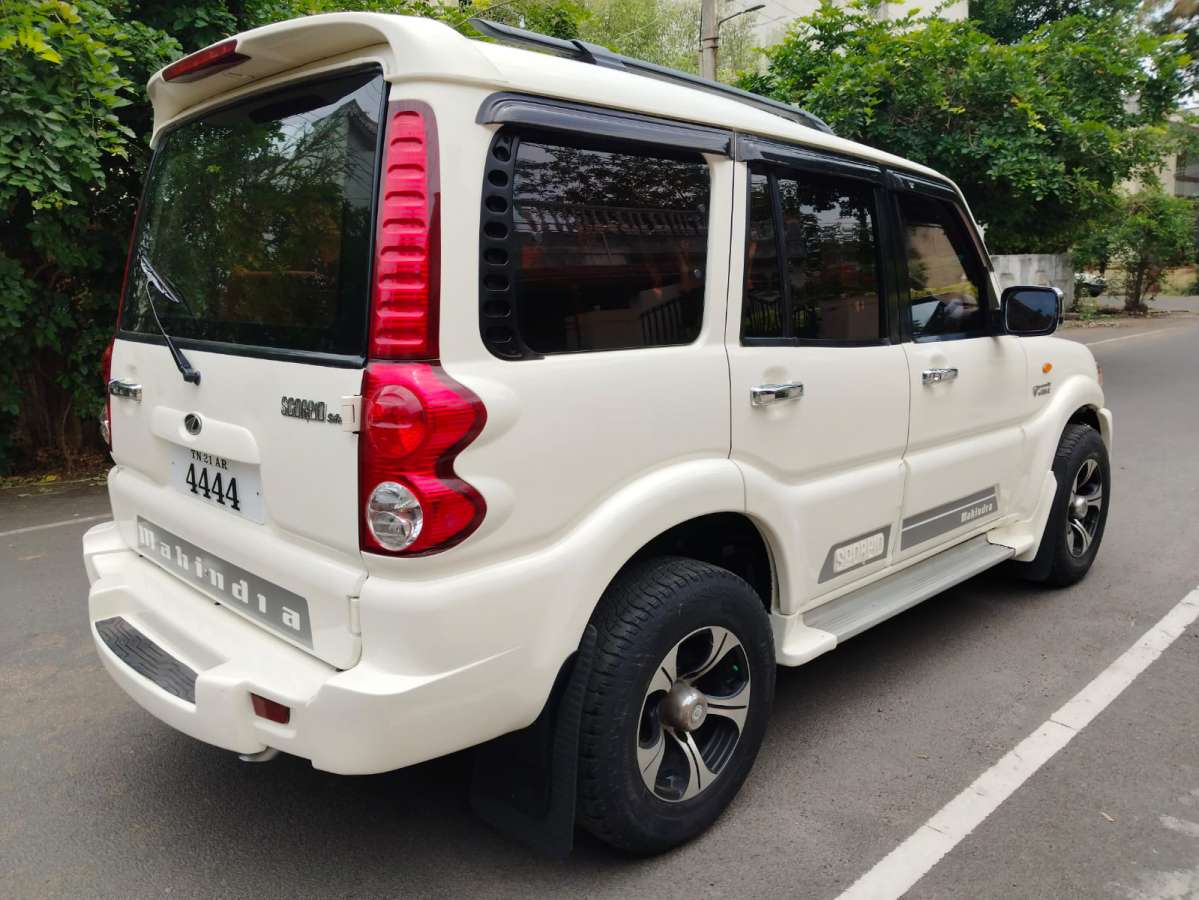 Mahindra Scorpio - Image 7