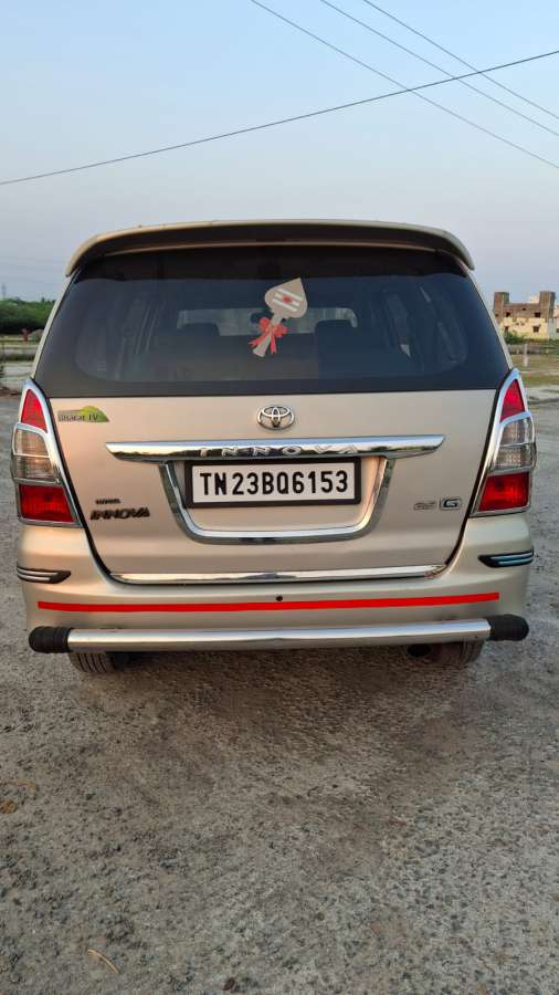 Toyota Innova - Image 9