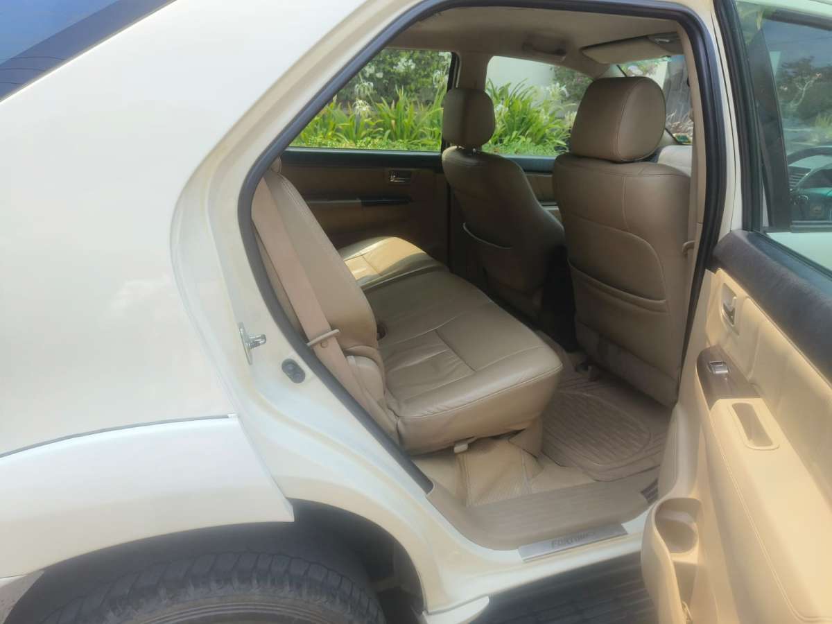 Toyota Fortuner - Image 3