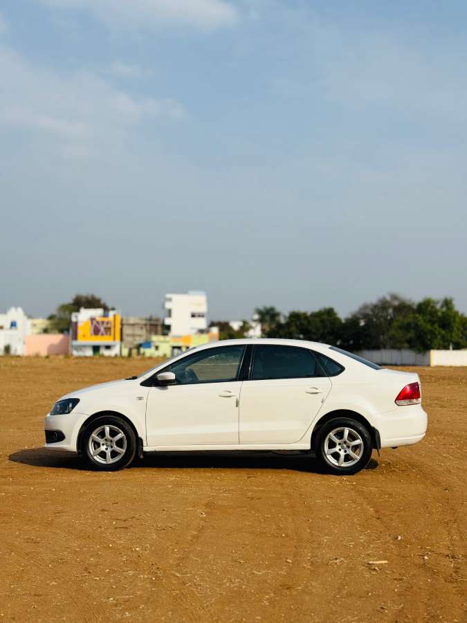 Volkswagen Vento - Image 5