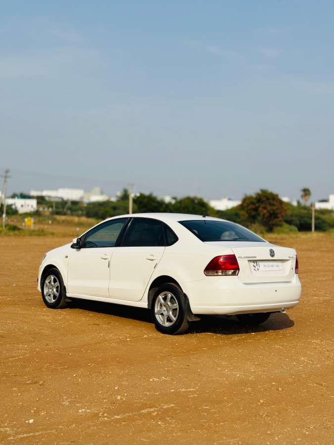 Volkswagen Vento - Image 9
