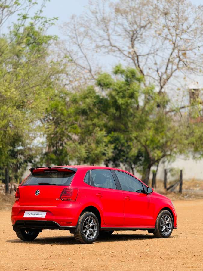 Volkswagen Polo - Image 8