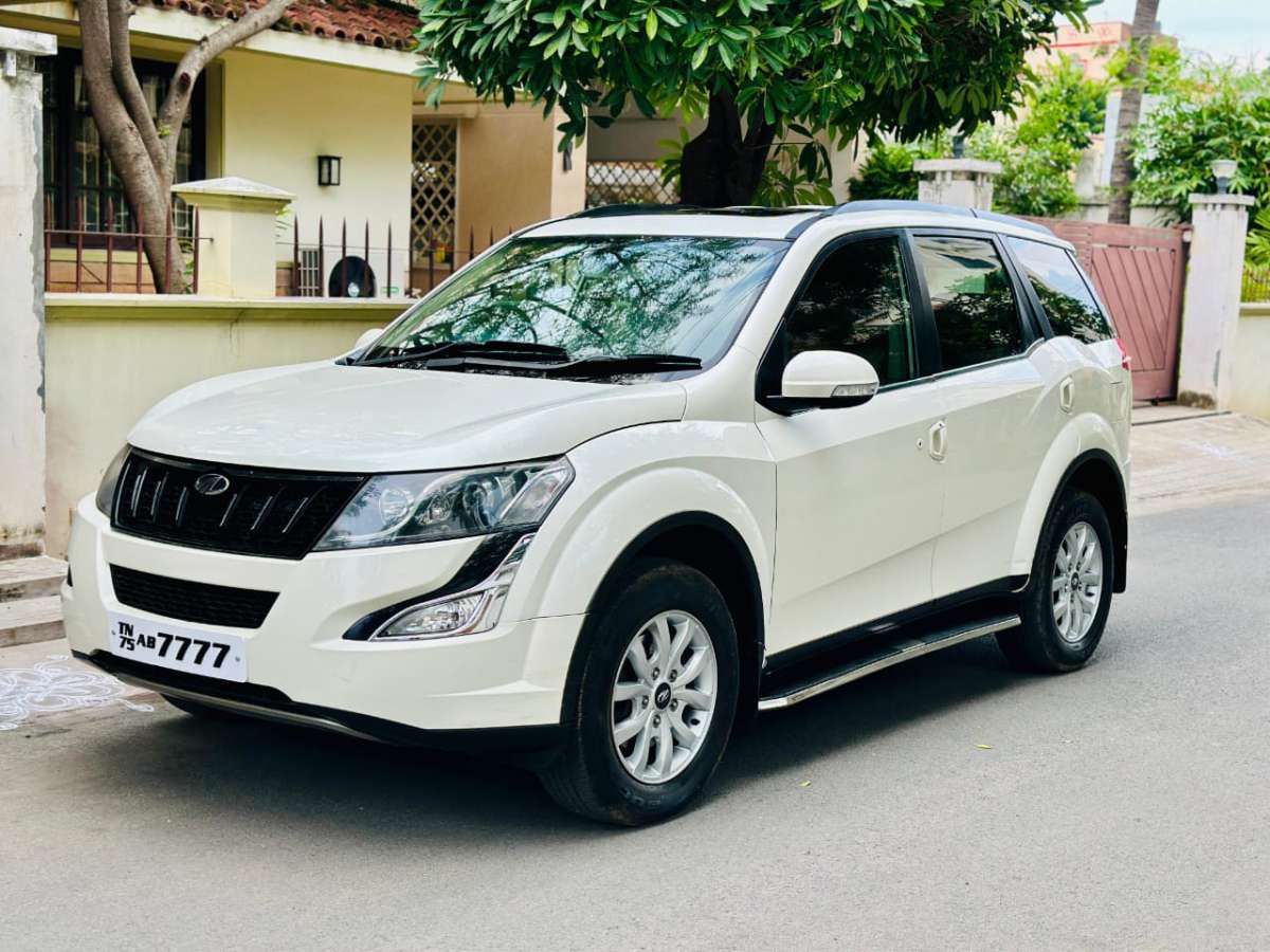 Mahindra XUV500 - Image 2