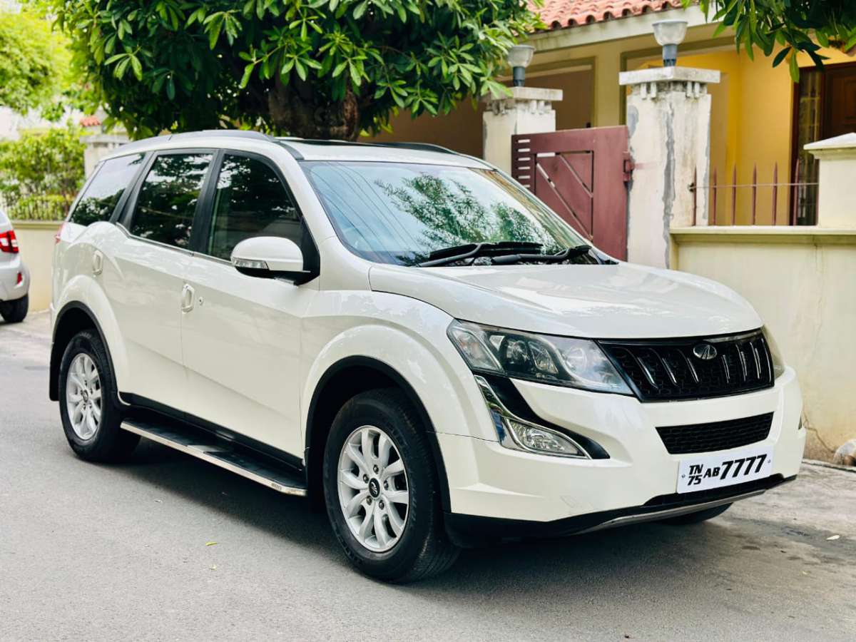 Mahindra XUV500 - Image 3
