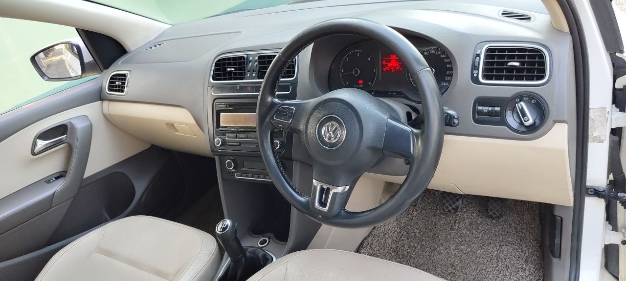 Volkswagen Vento - Image 5
