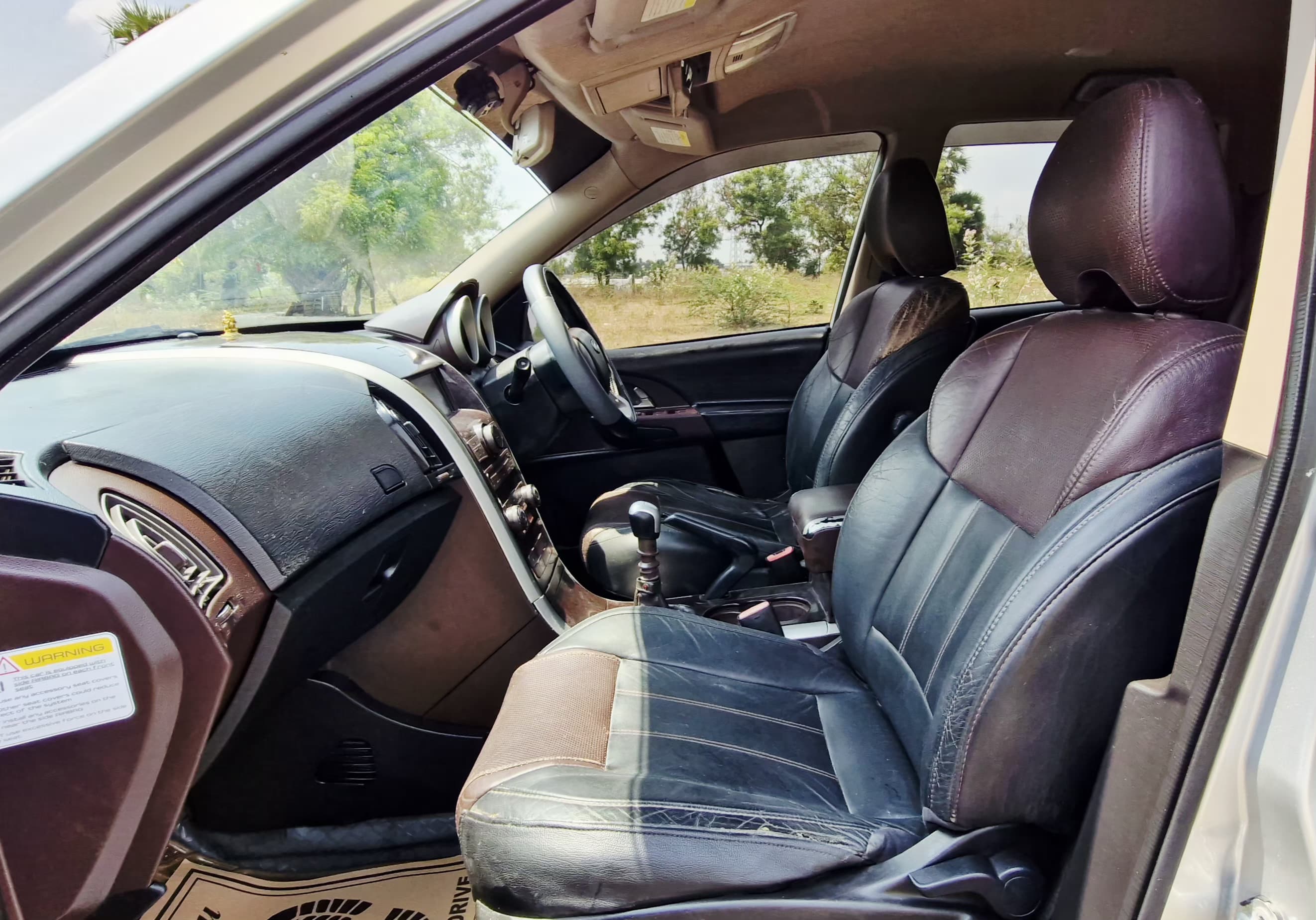 Mahindra XUV500 - Image 6