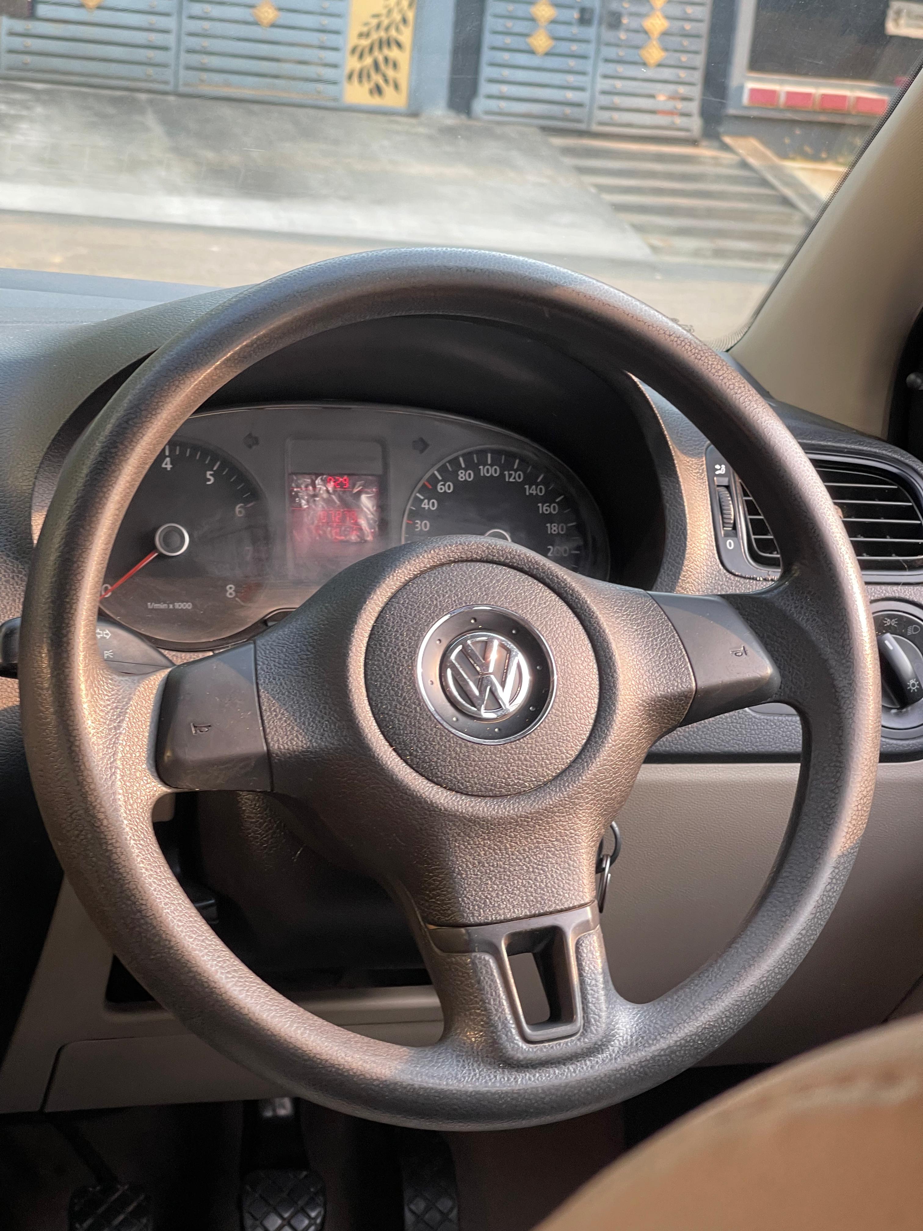 Volkswagen Polo - Image 7