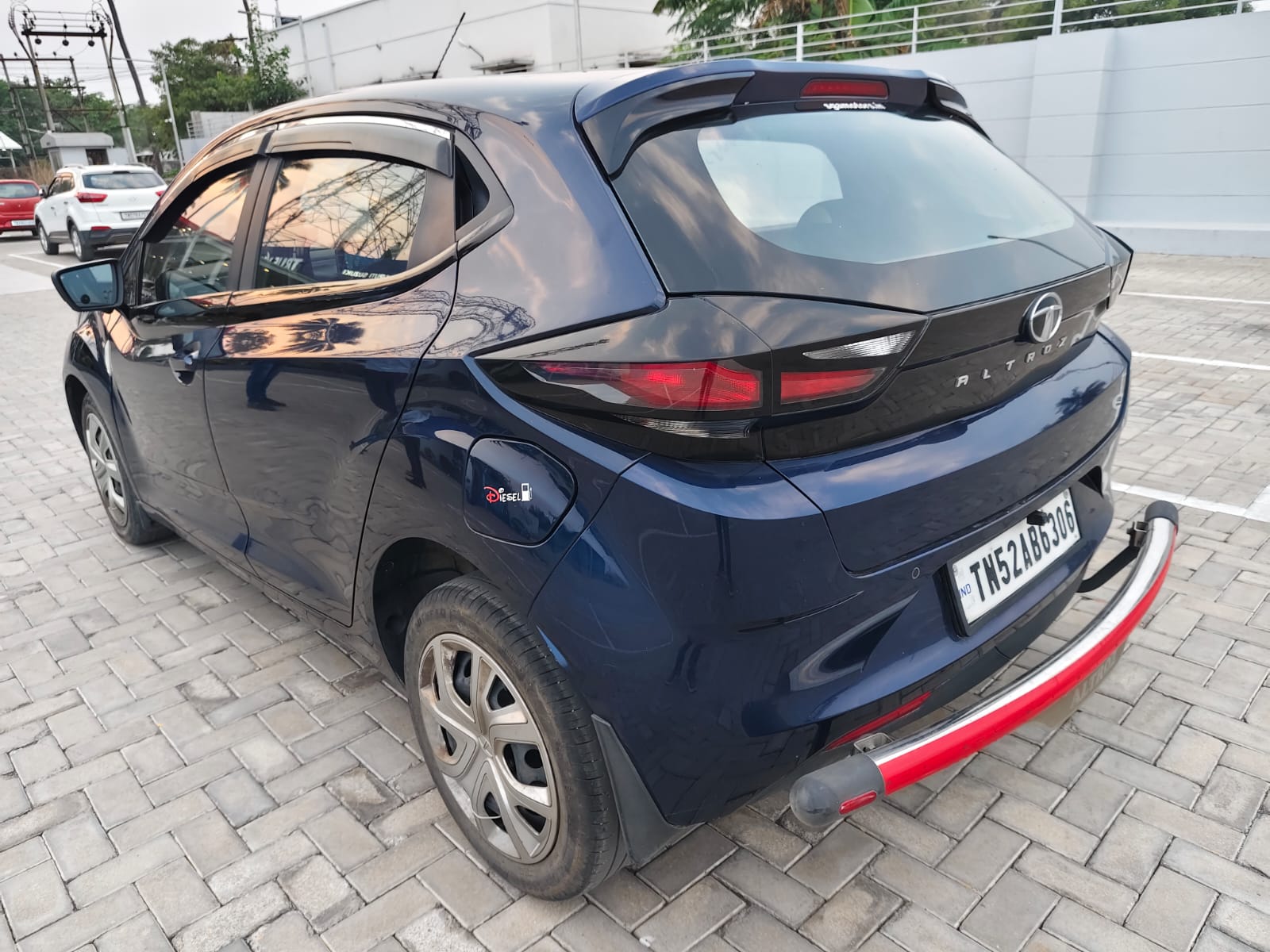 Tata Altroz - Image 2