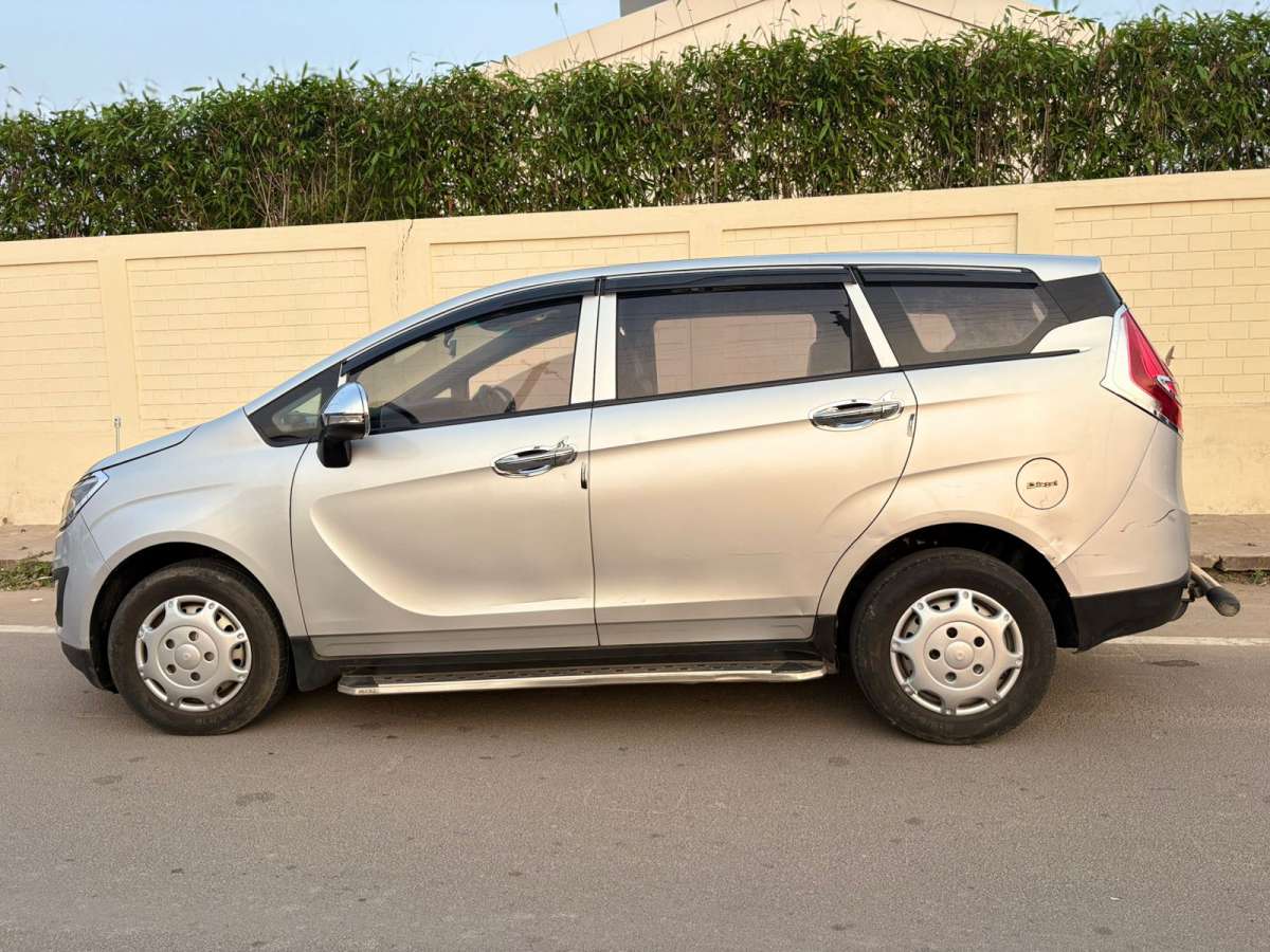 Mahindra Marazzo - Image 3