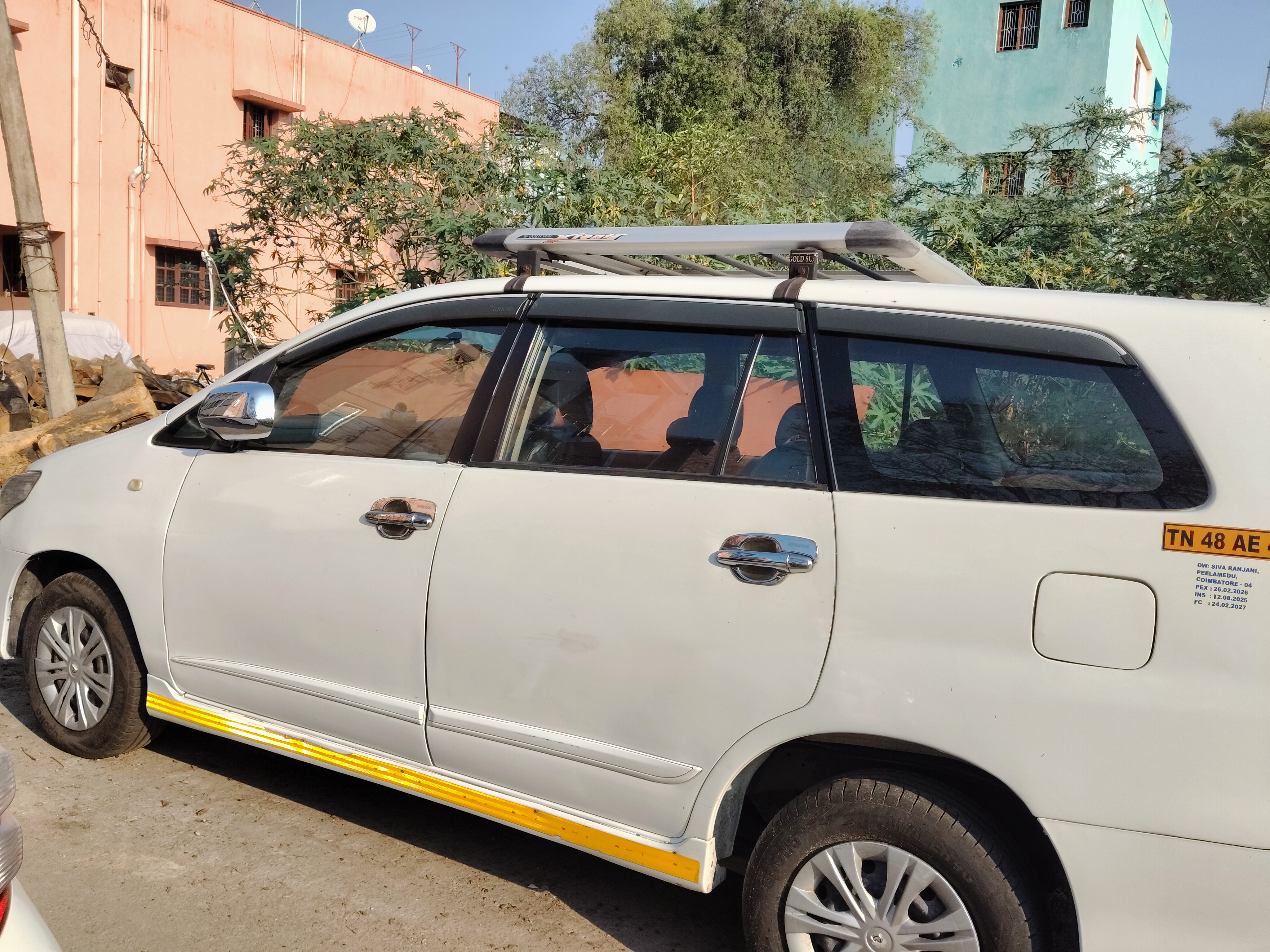 Toyota Innova - Image 2