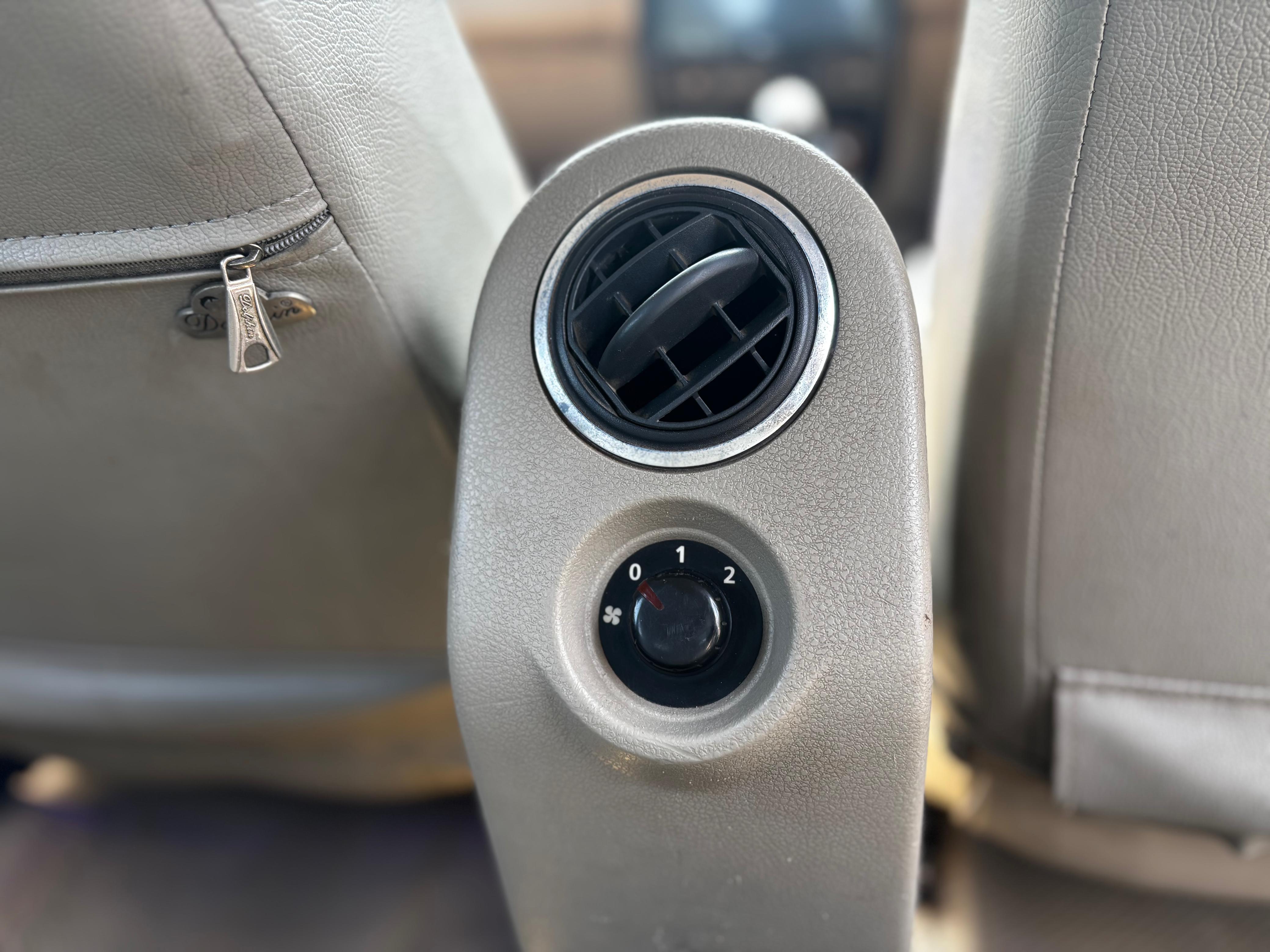 Nissan Terrano - Image 9