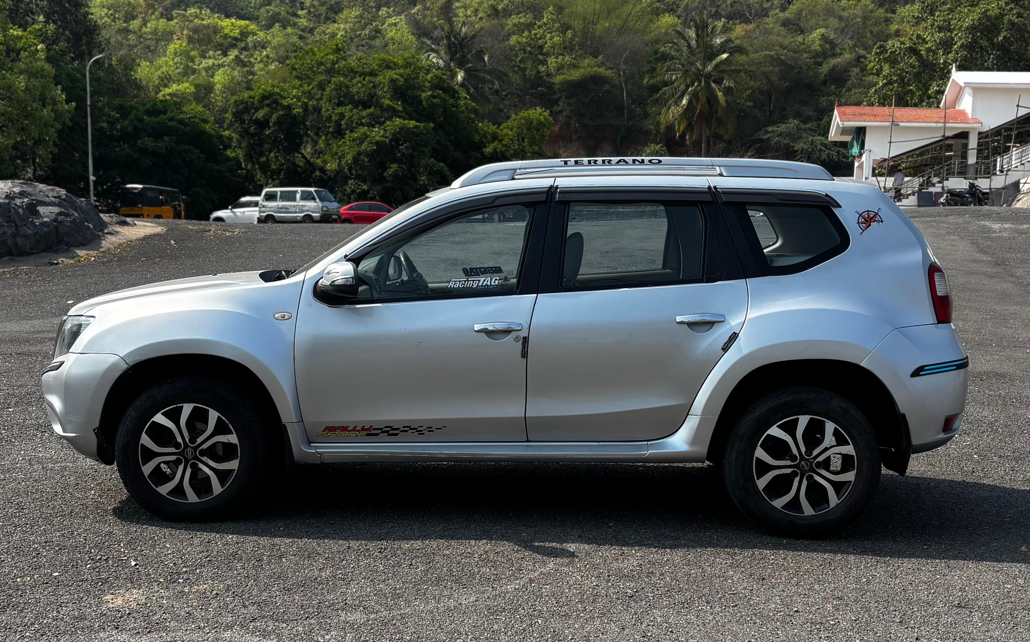 Nissan Terrano - Image 3