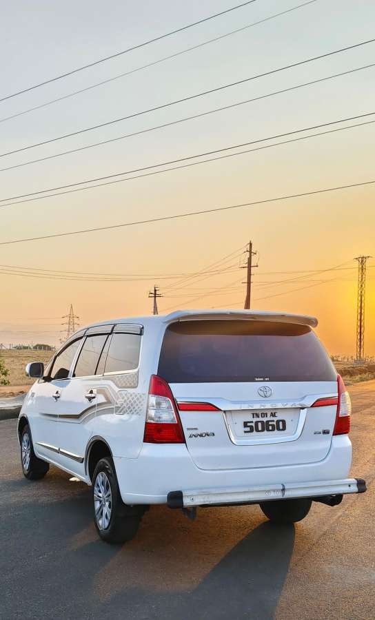 Toyota Innova - Image 7