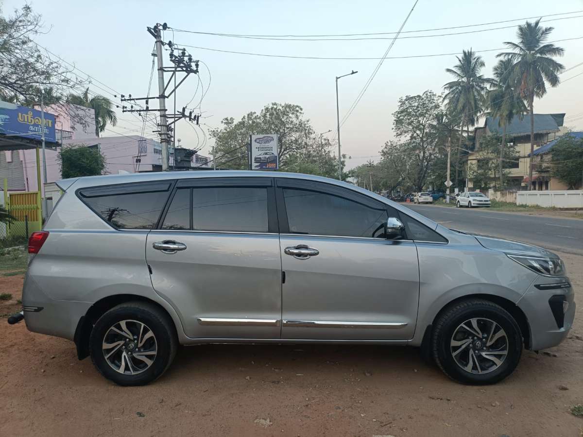 Toyota Innova Crysta - Image 7