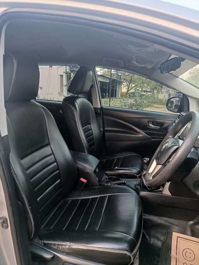 Toyota Innova Crysta - Image 3