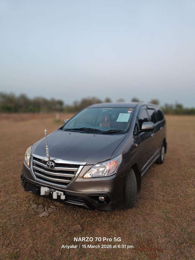 Toyota Innova - Image 7