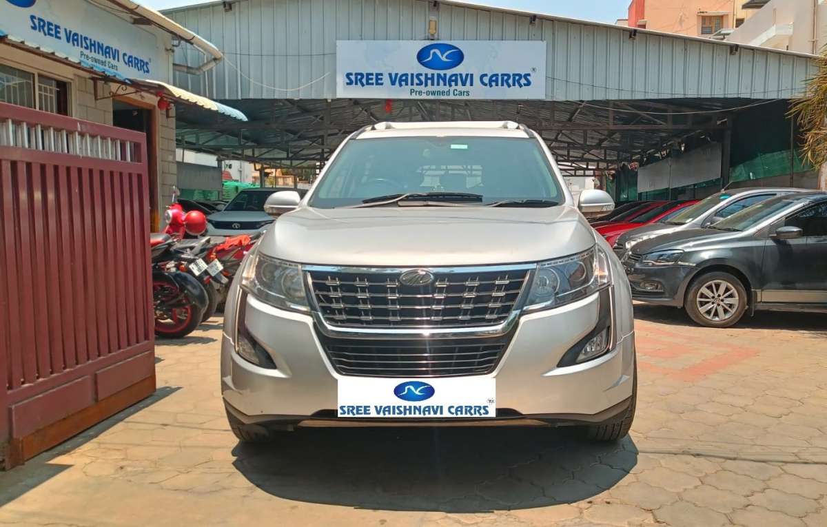 Mahindra XUV500 - Image 11