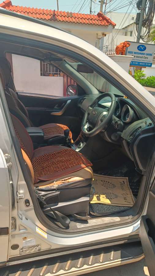 Mahindra XUV500 - Image 3