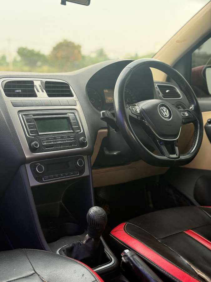 Volkswagen Polo - Image 8