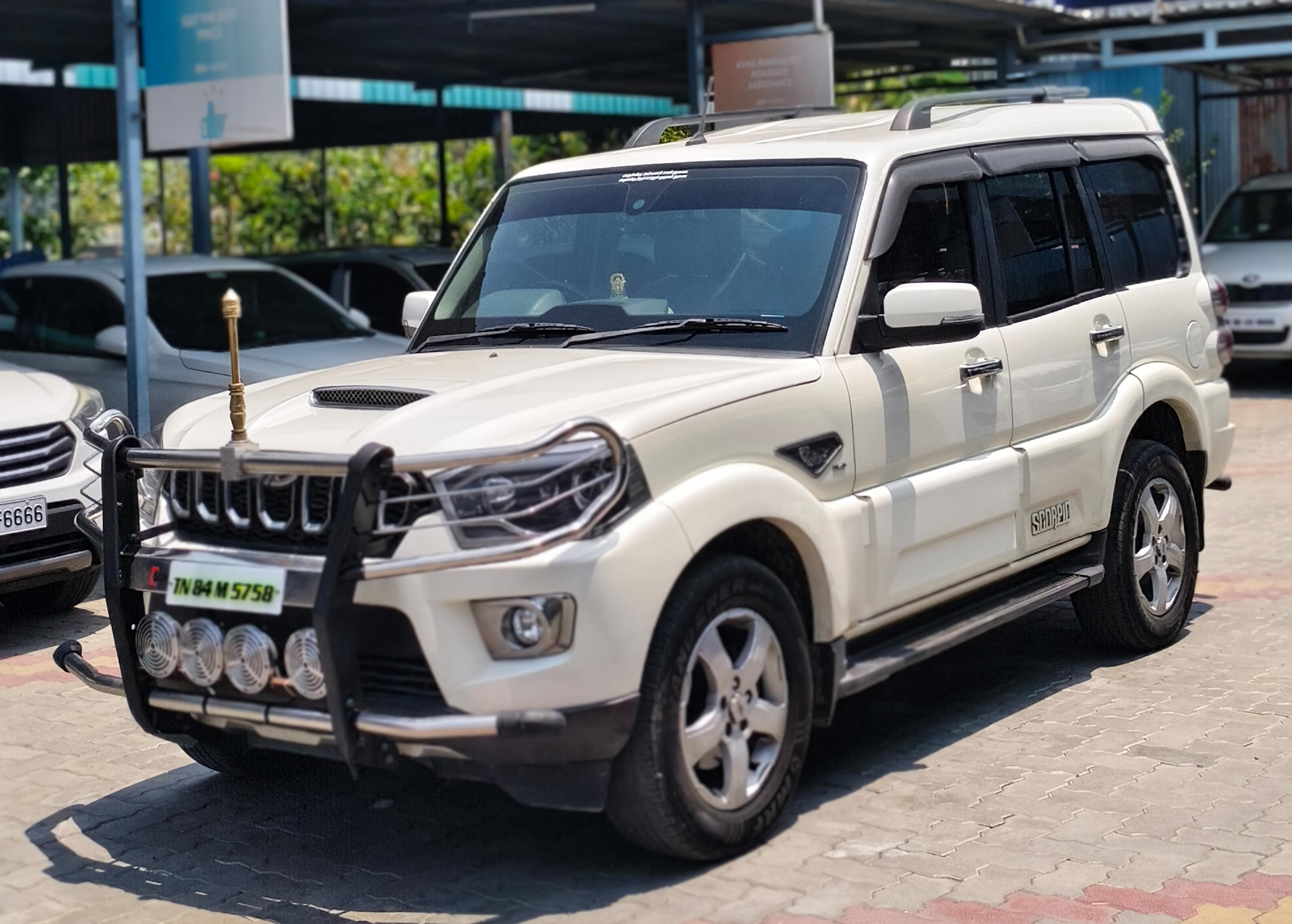 Mahindra Scorpio - Image 2