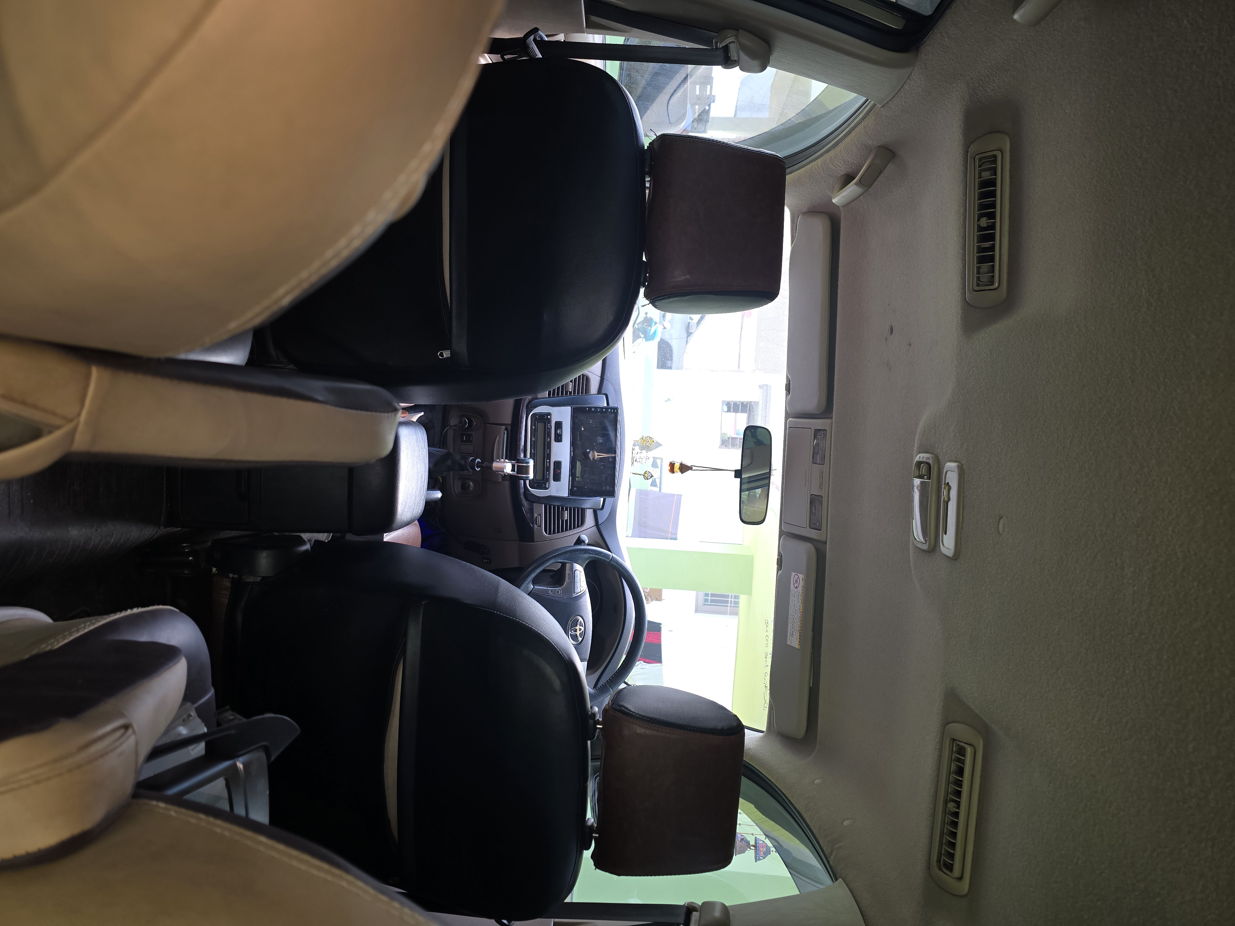 Toyota Innova - Image 6