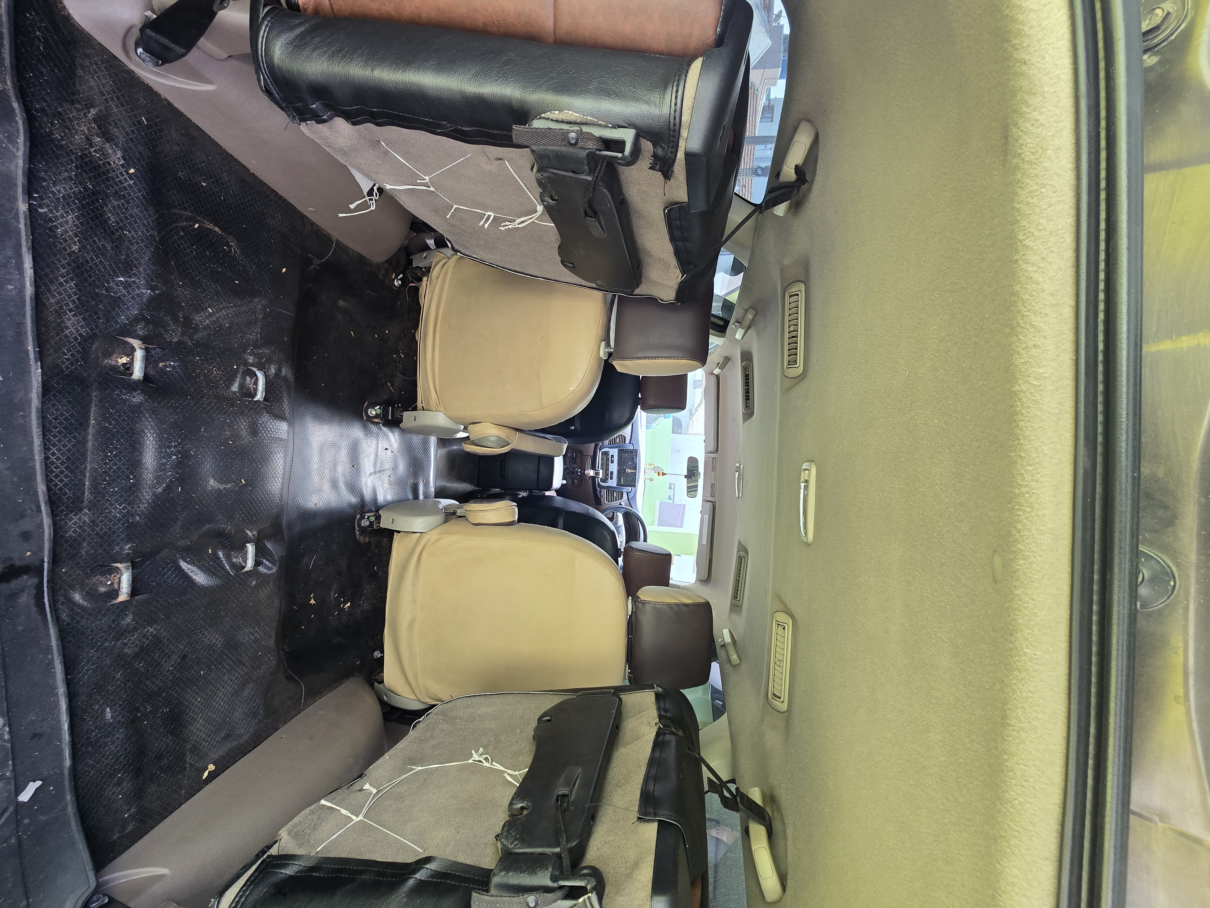 Toyota Innova - Image 5