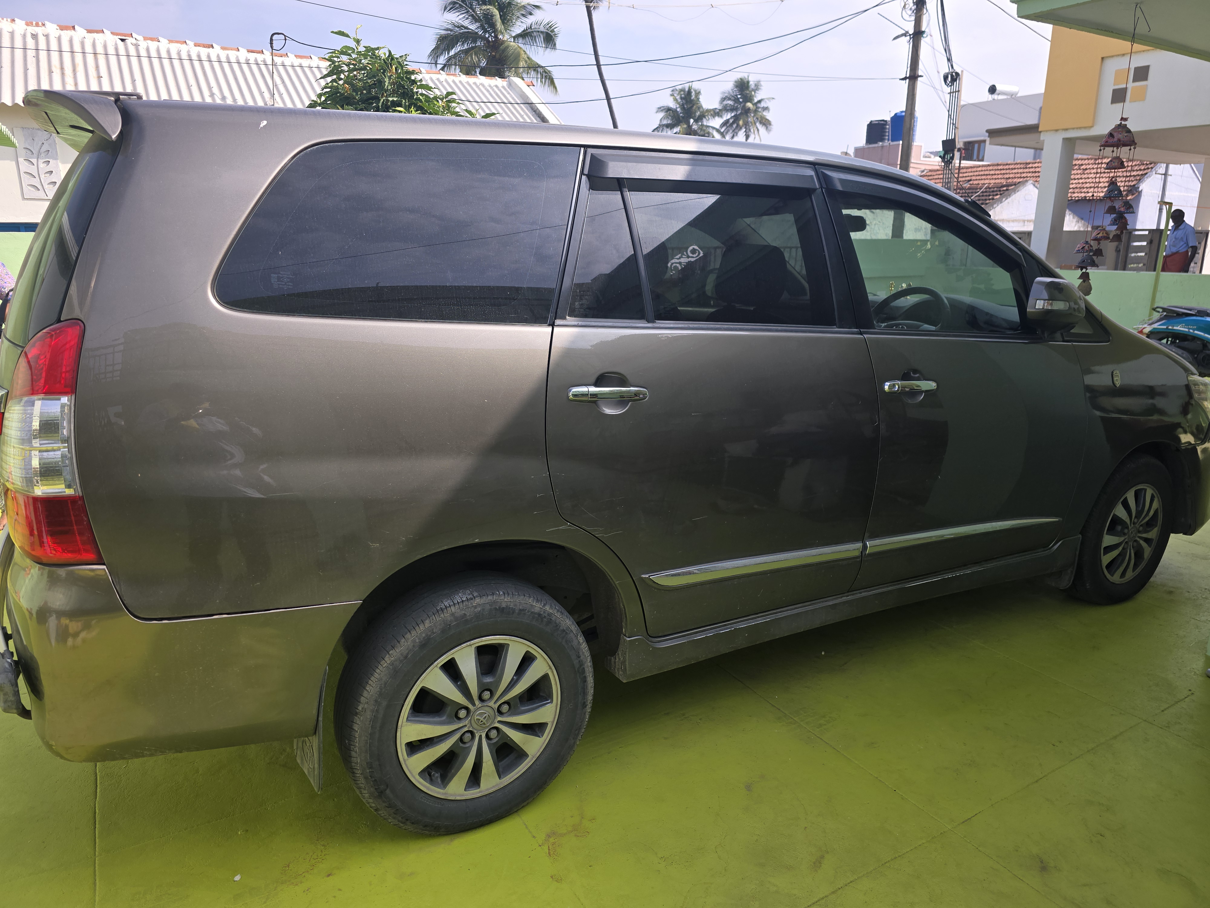 Toyota Innova - Image 4