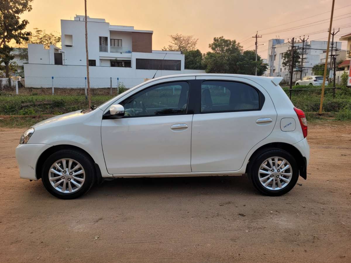 Toyota Etios Liva - Image 5