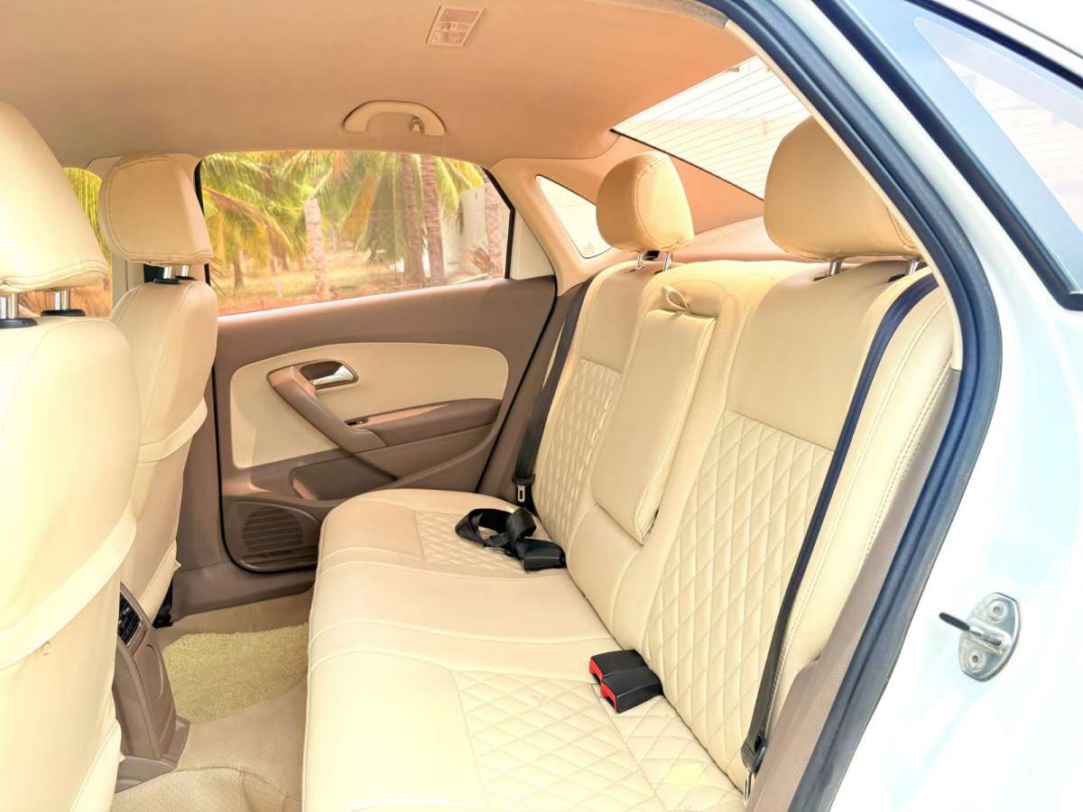 Skoda Rapid - Image 3