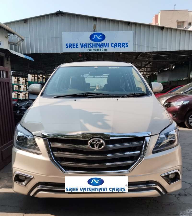 Toyota Innova - Image 11