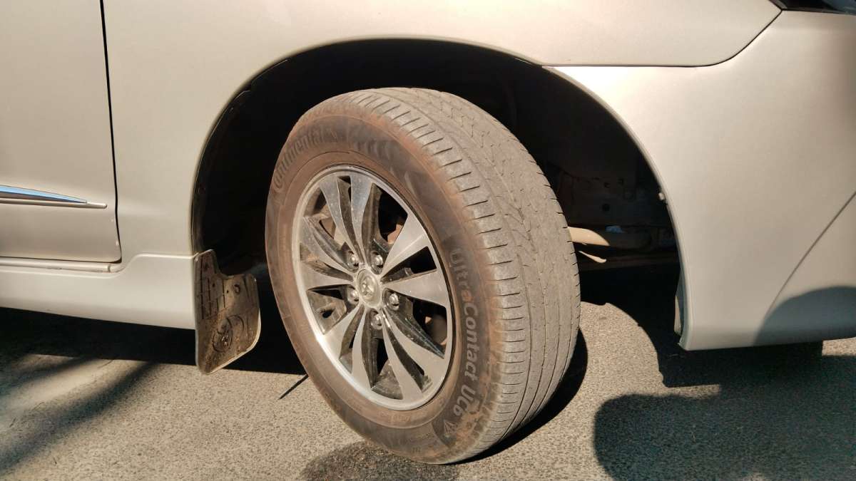 Toyota Innova - Image 7