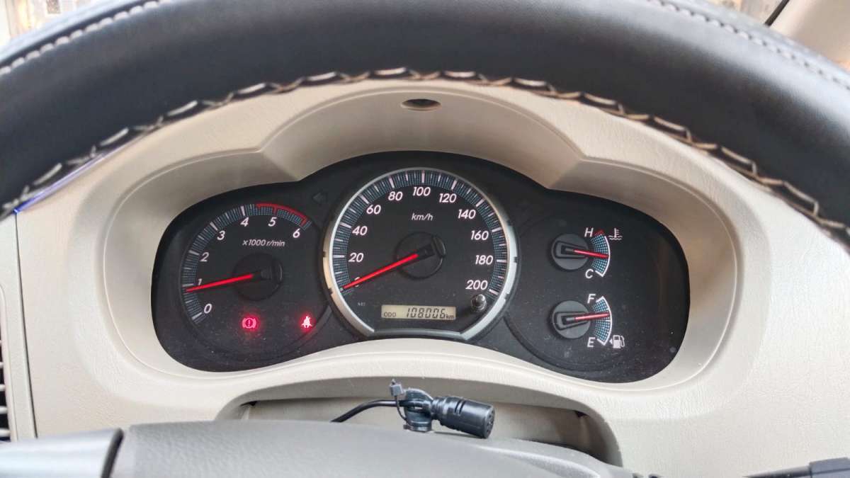 Toyota Innova - Image 5