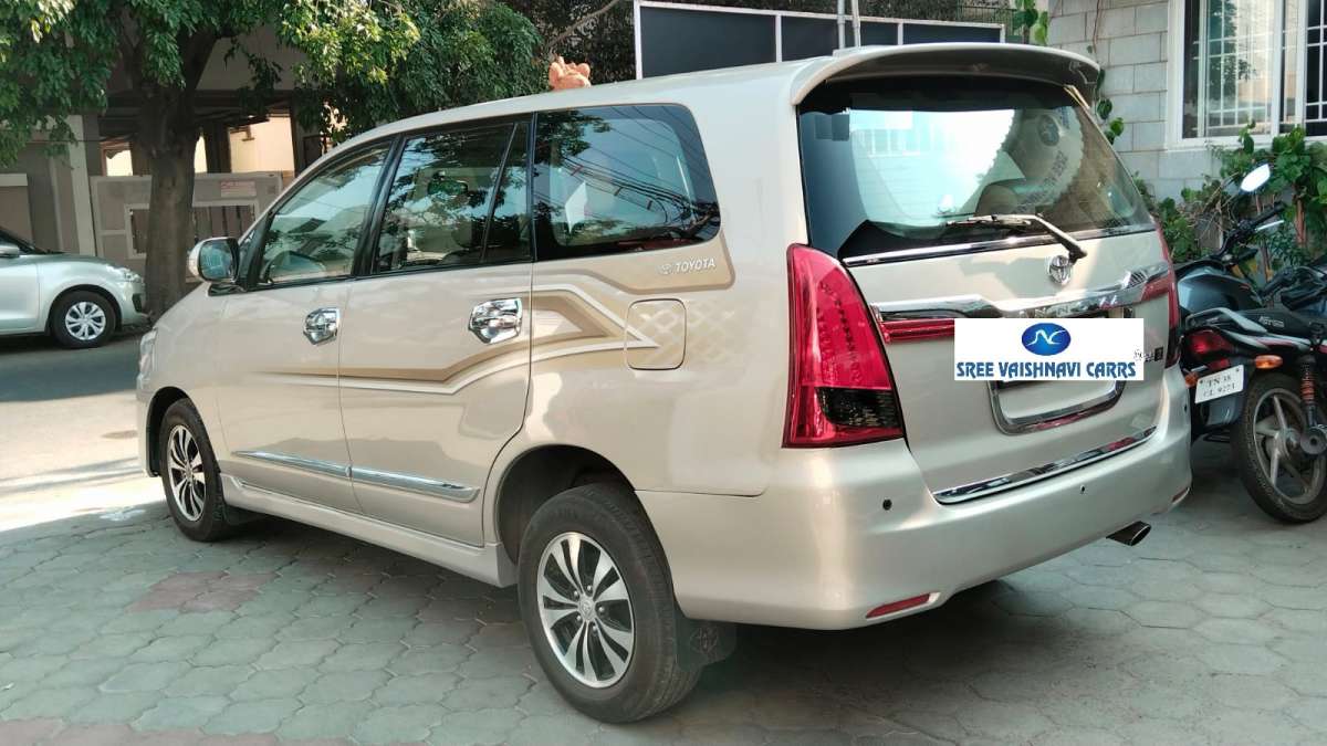 Toyota Innova - Image 8