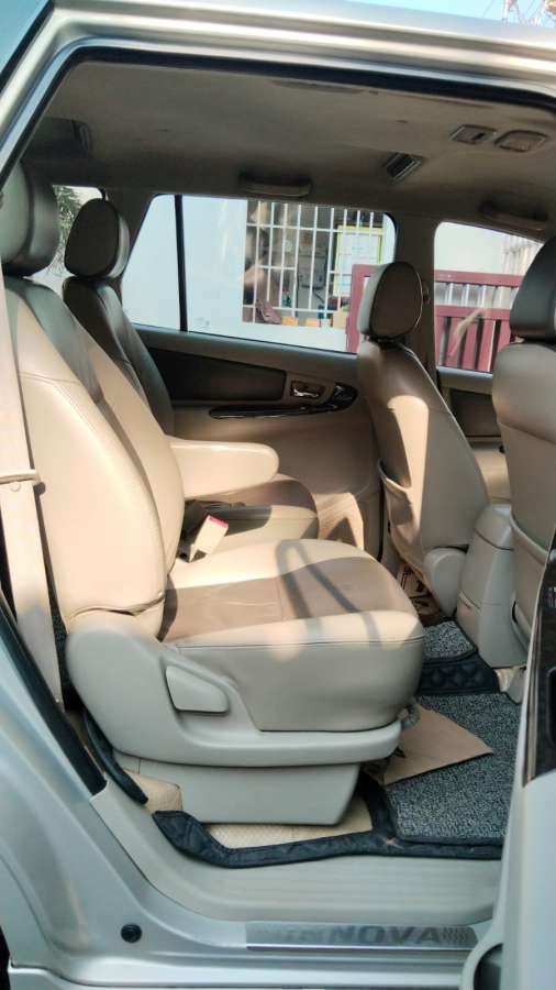 Toyota Innova - Image 6