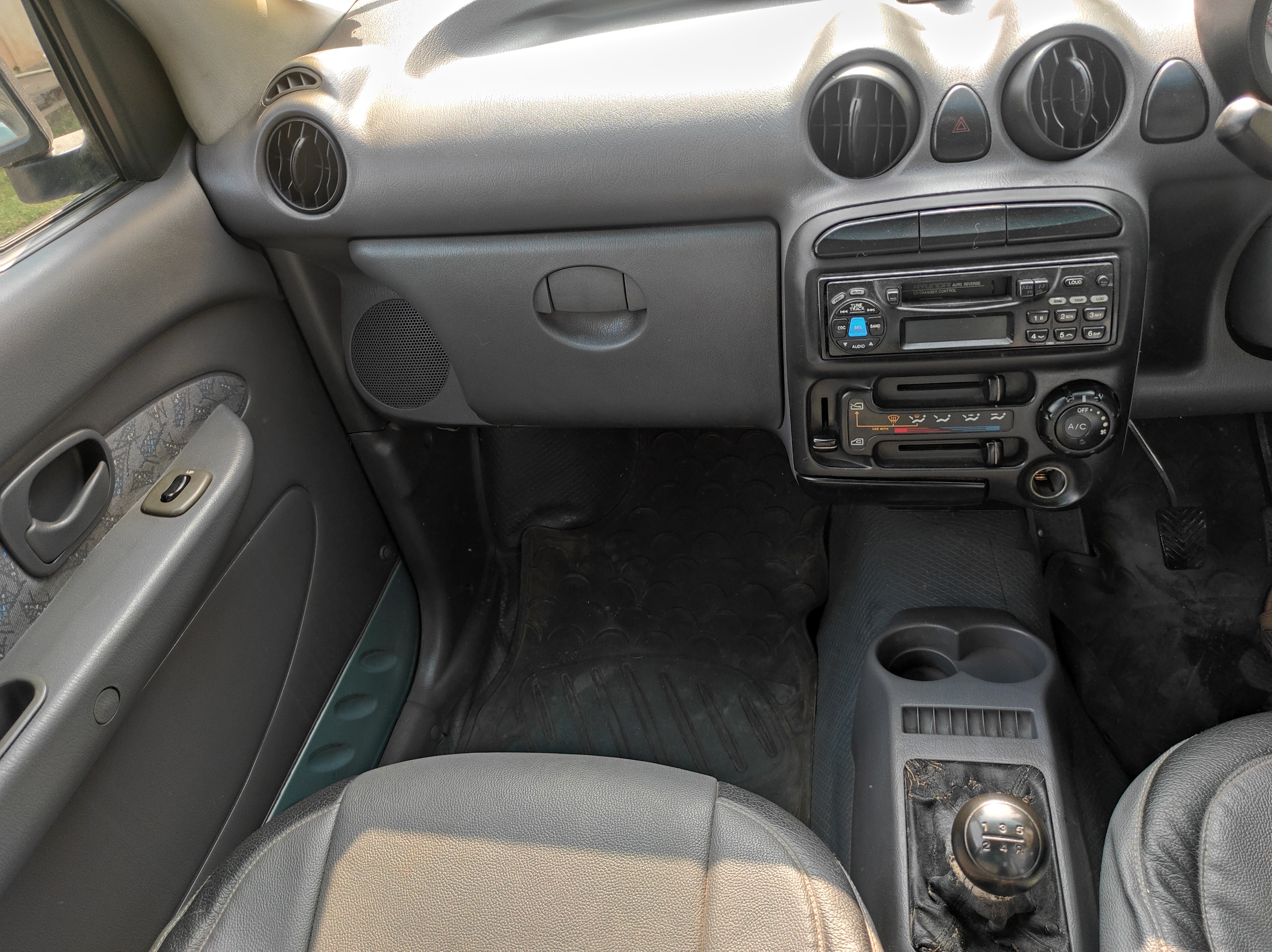 Hyundai Santro Xing - Image 7