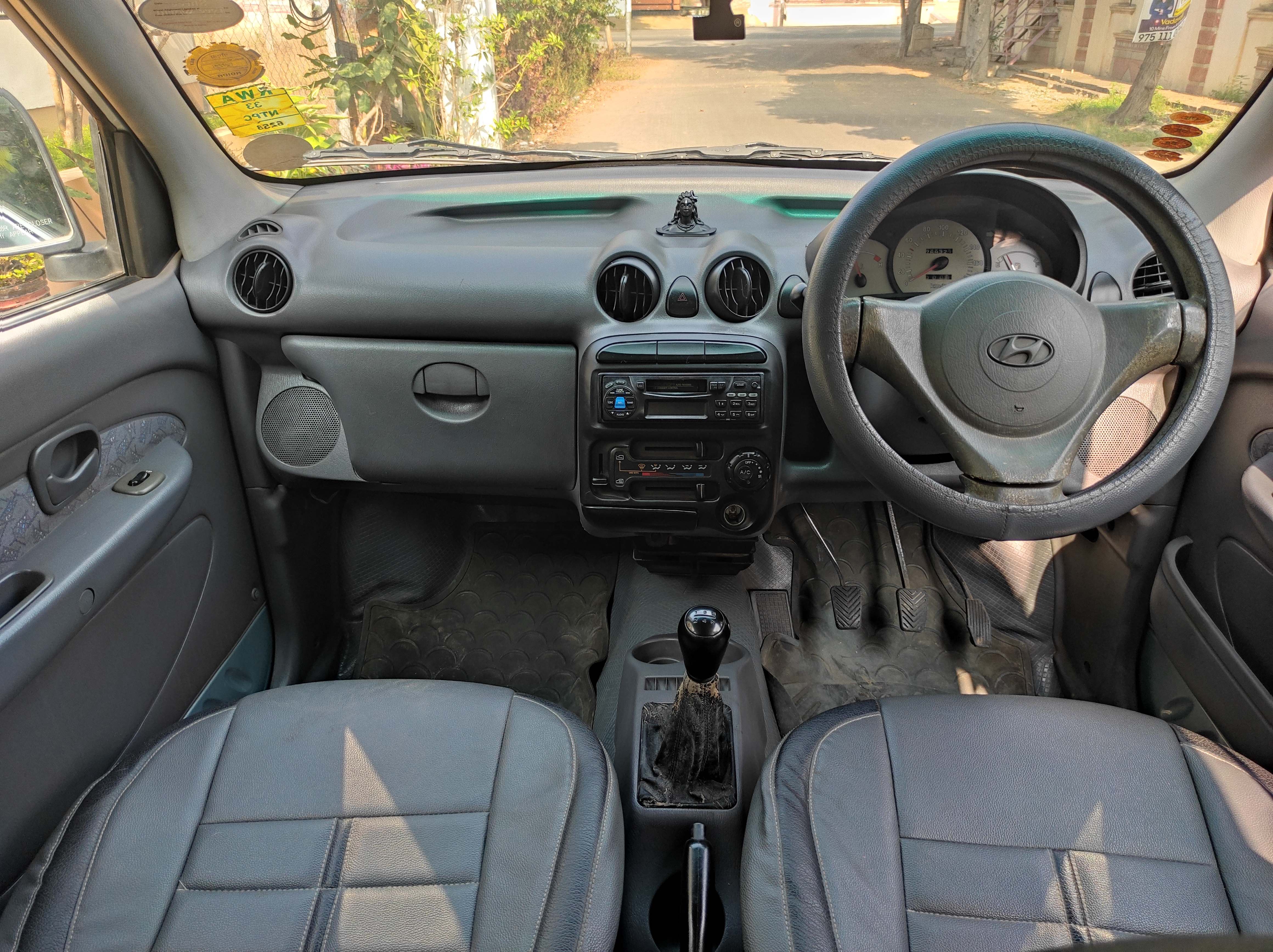 Hyundai Santro Xing - Image 10
