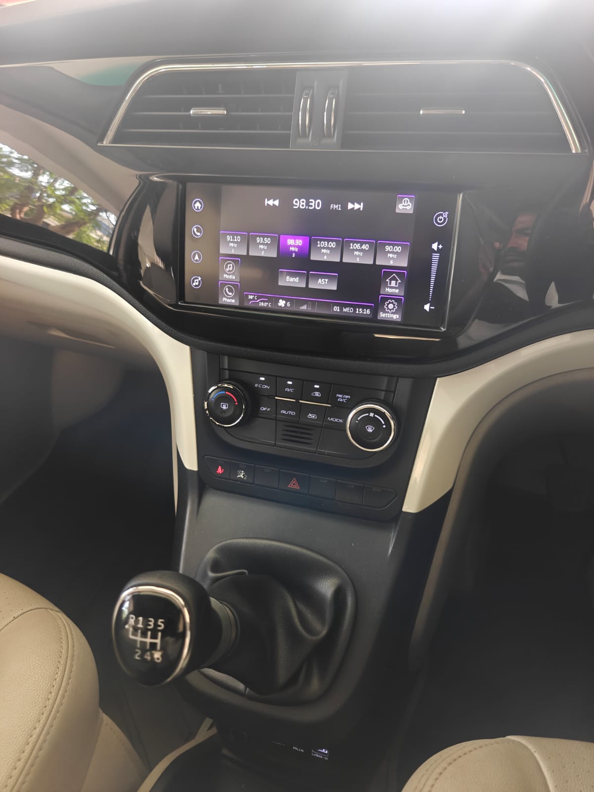 Mahindra Marazzo - Image 11