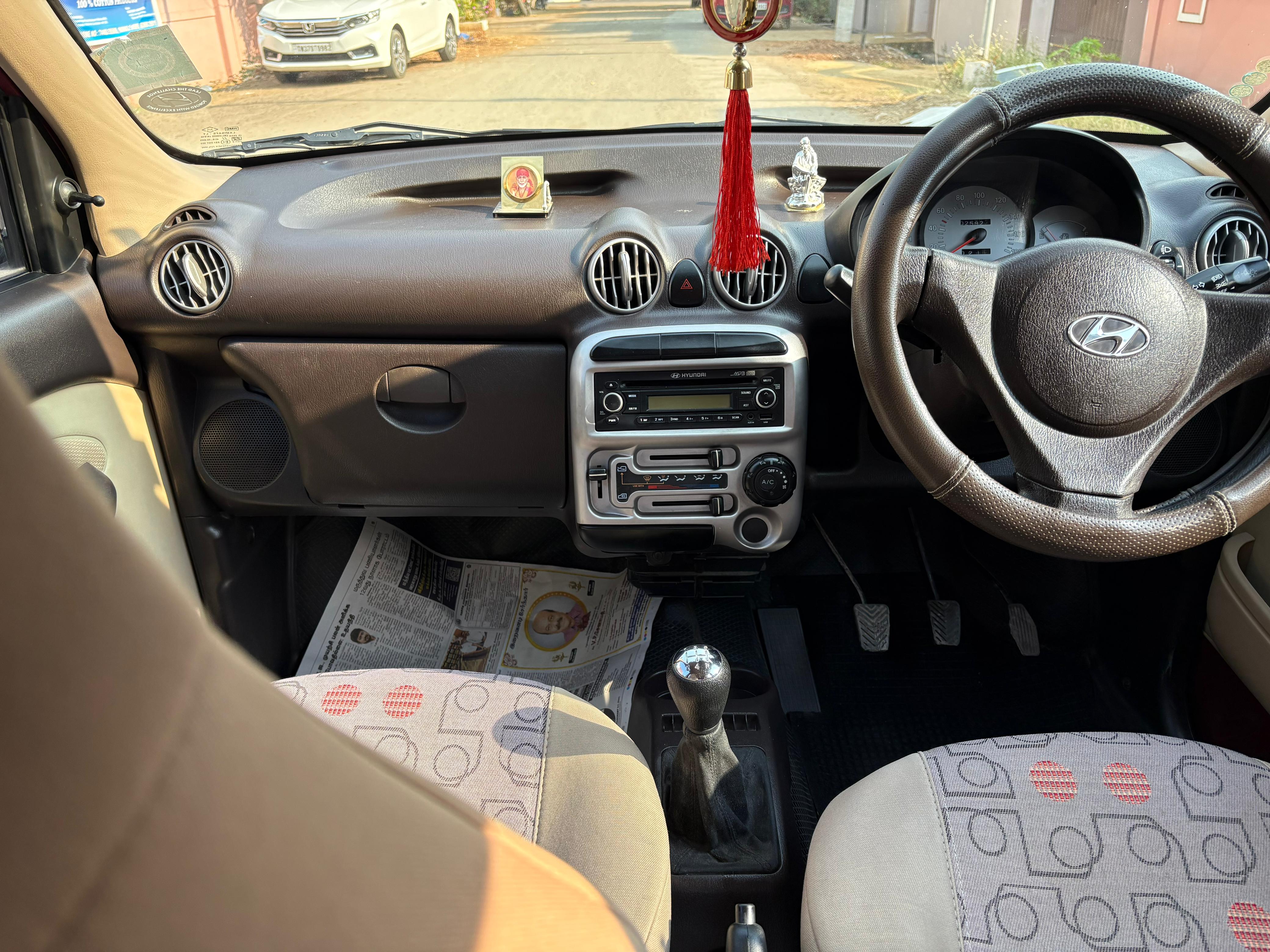 Hyundai Santro Xing - Image 7