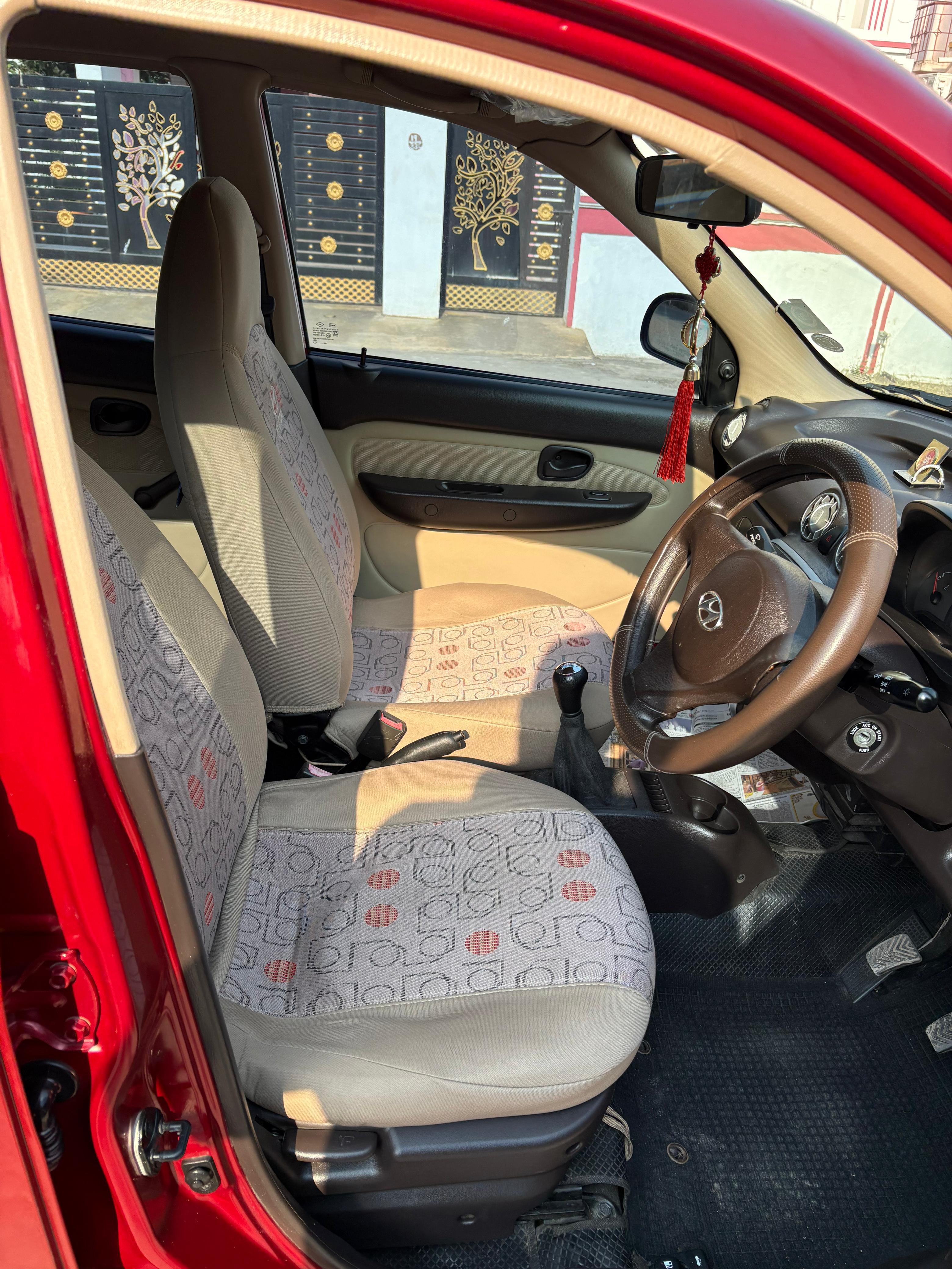 Hyundai Santro Xing - Image 9