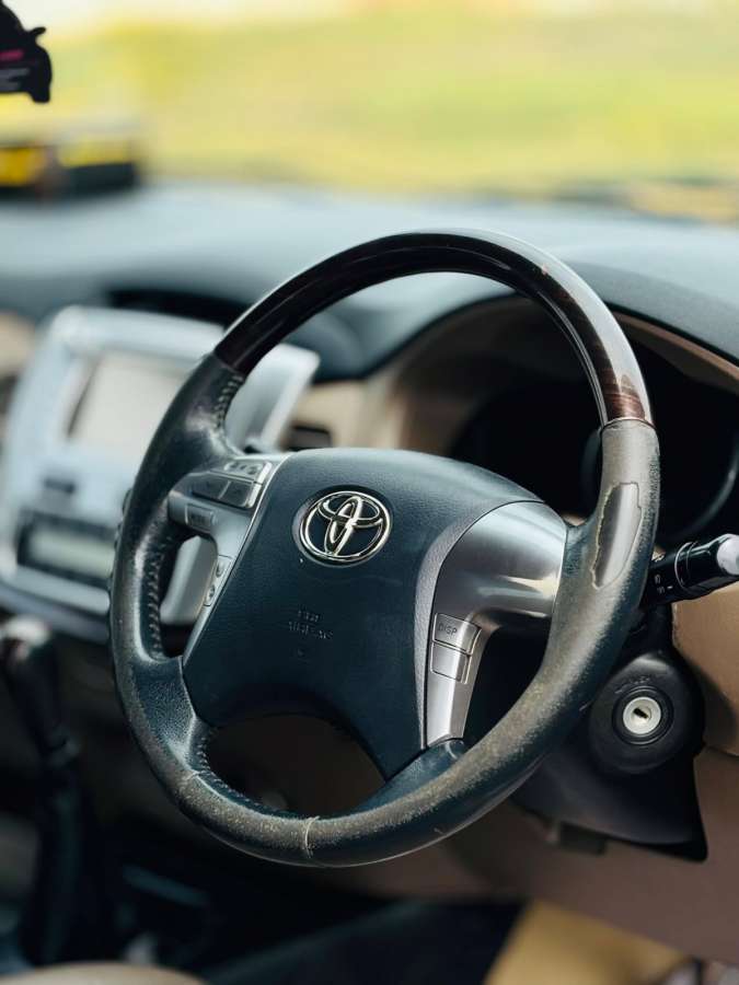 Toyota Innova - Image 4