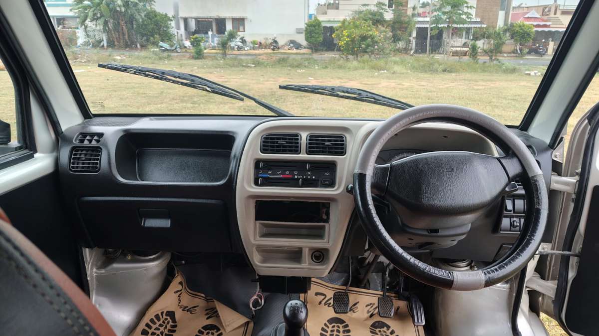 Maruti Suzuki Eeco - Image 5