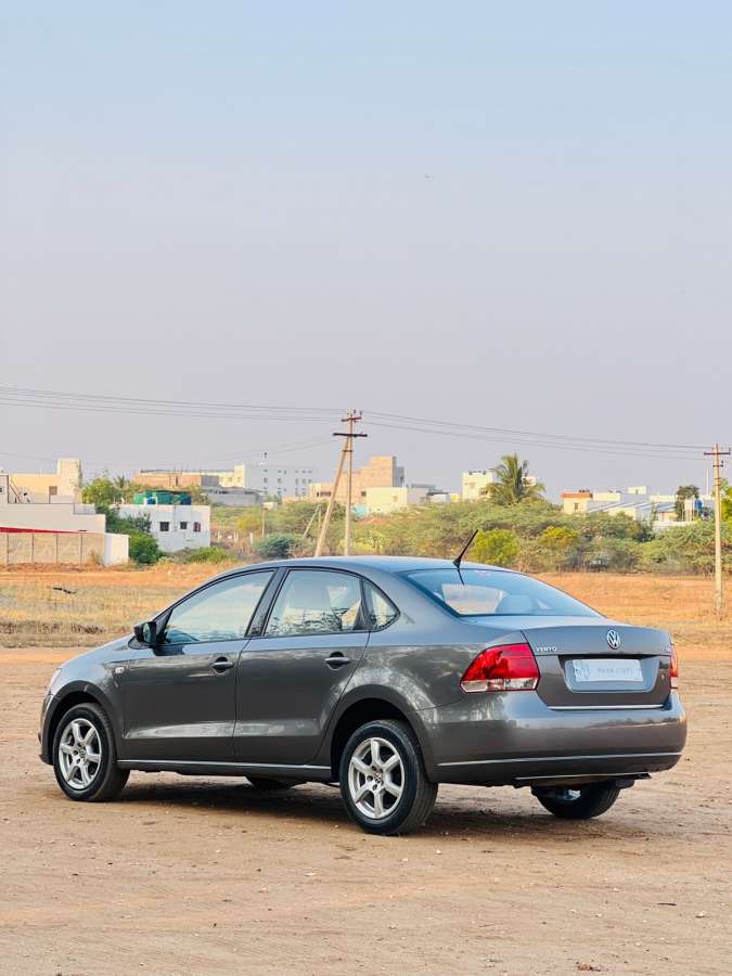 Volkswagen Vento - Image 8